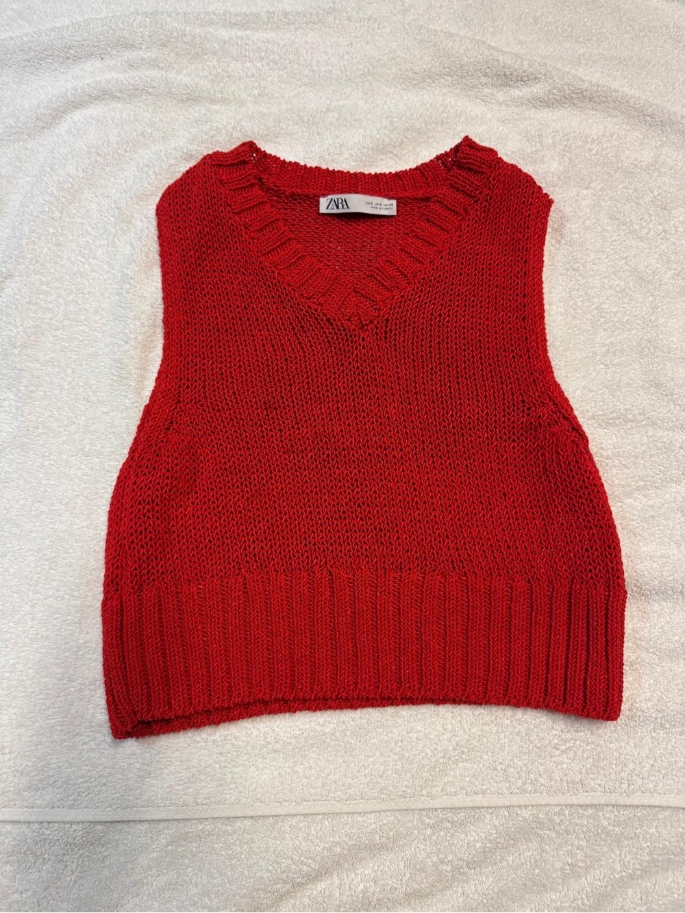 Zara Red Knit Vest